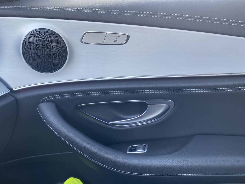 Mercedes-Benz E 300 2021