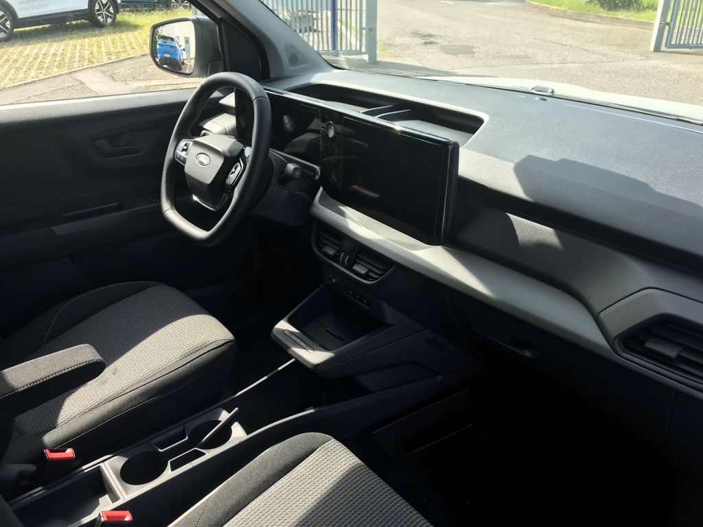 Ford Transit Courier 2025