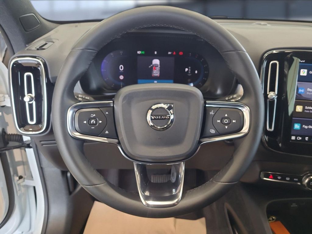 Volvo XC40 2024