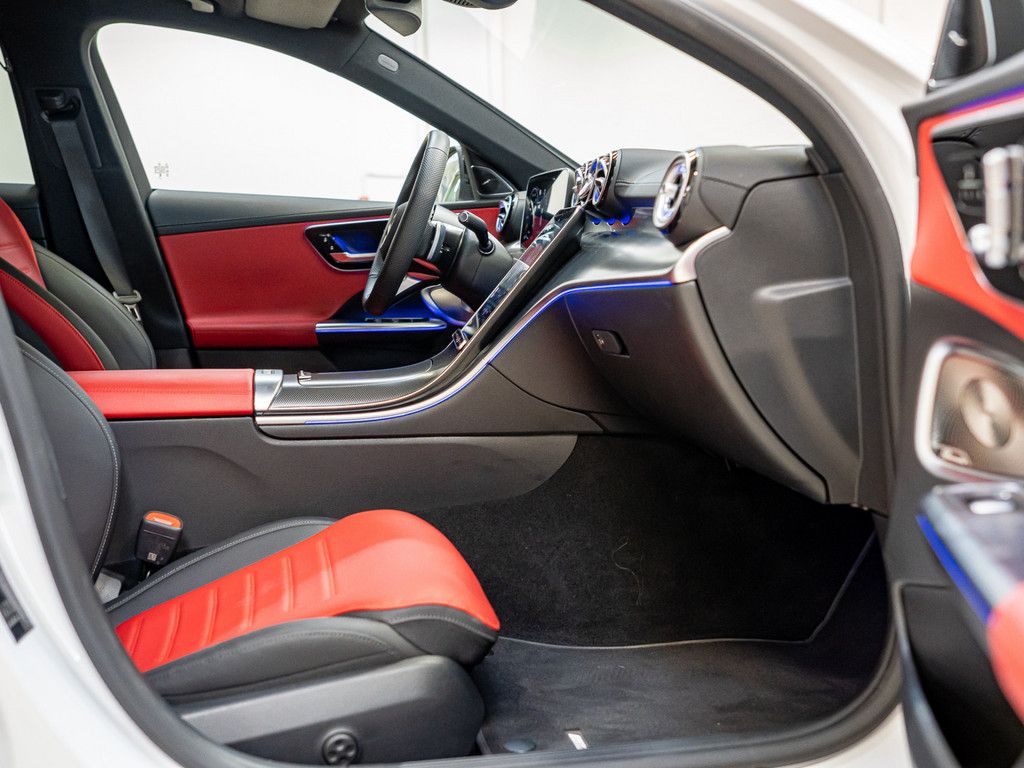 Mercedes-Benz C 300 2025