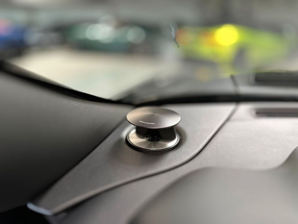 Aston Martin DB11 2020