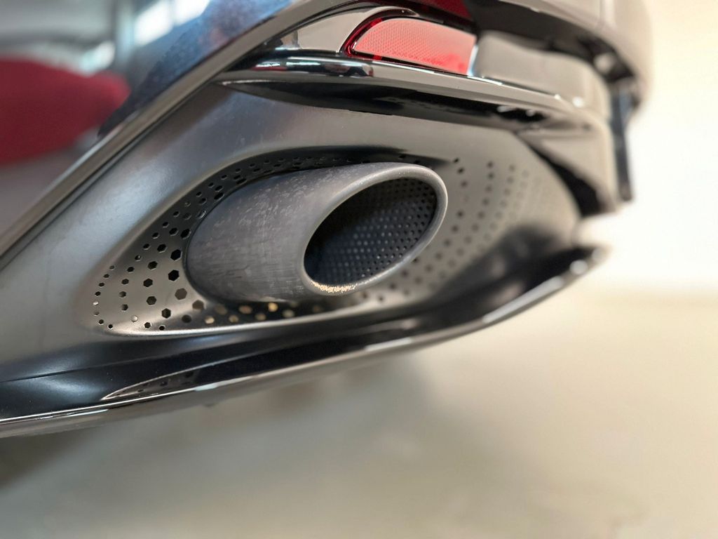 Aston Martin DB11 2020