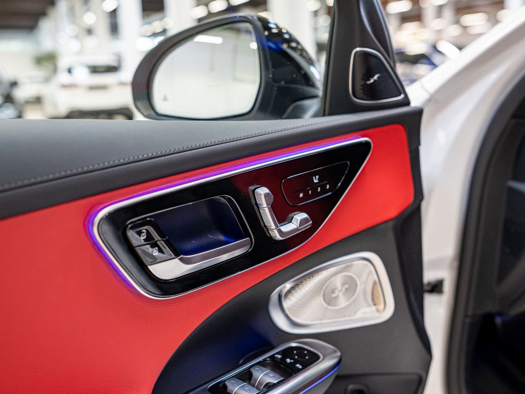 Mercedes-Benz C 300 2025