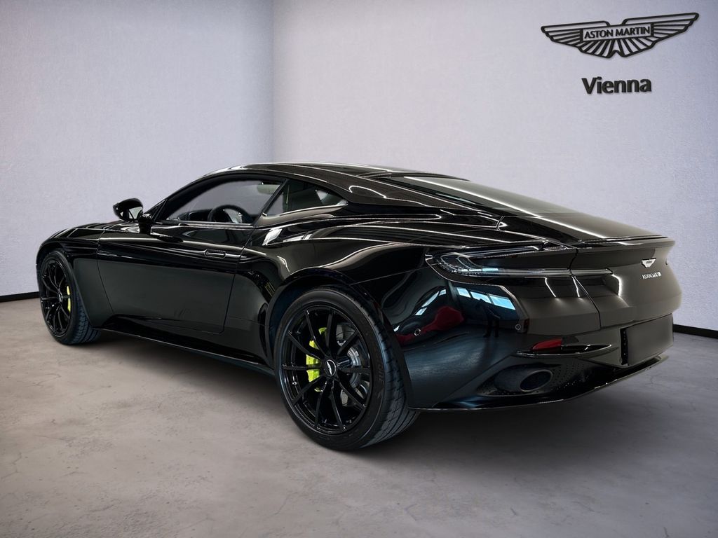 Aston Martin DB11 2020