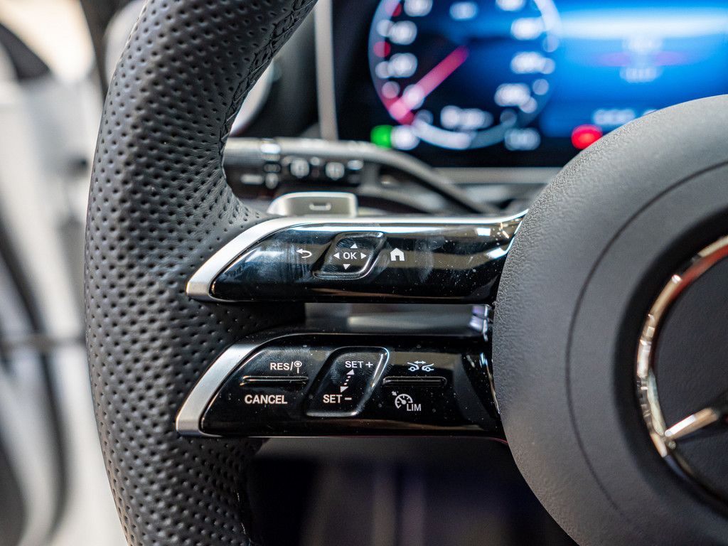 Mercedes-Benz C 300 2025