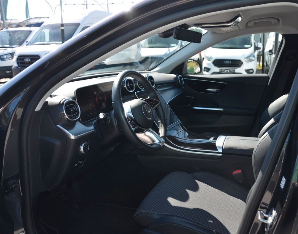 Mercedes-Benz C 220 2023