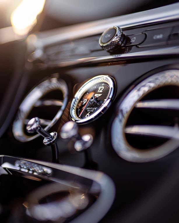 Bentley Continental GTC 2020