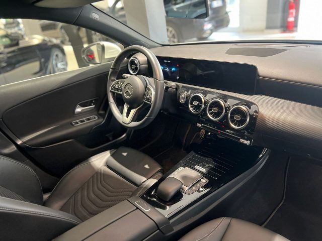 Mercedes-Benz A 180 2022