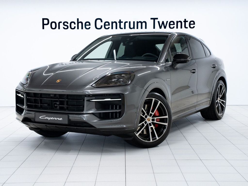 Porsche Cayenne 2025