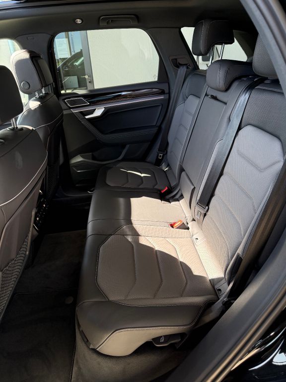 Volkswagen Touareg 2025