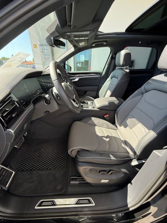 Volkswagen Touareg 2025