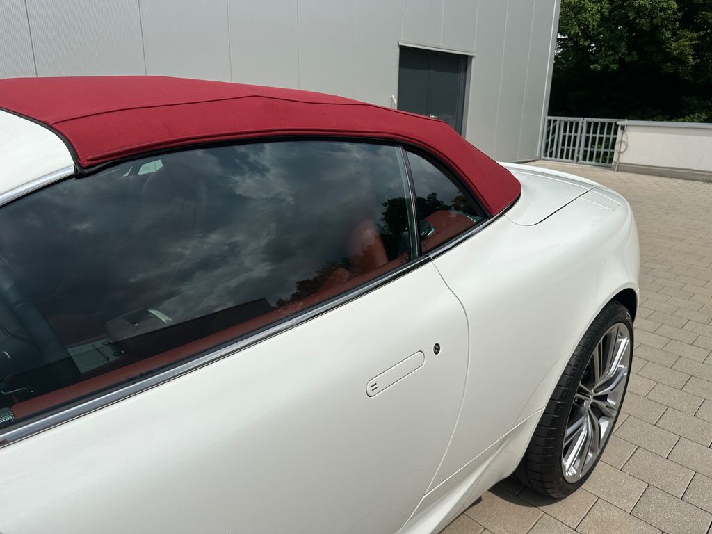 Aston Martin DB9 2011