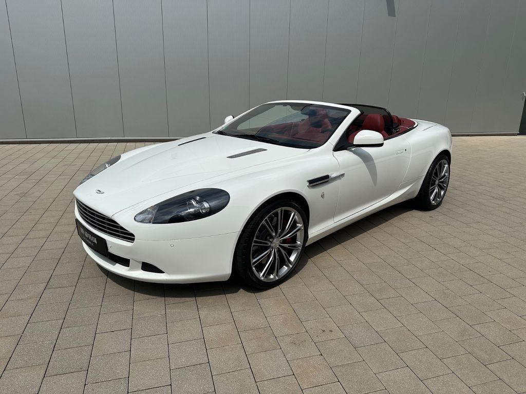 Aston Martin DB9 2011