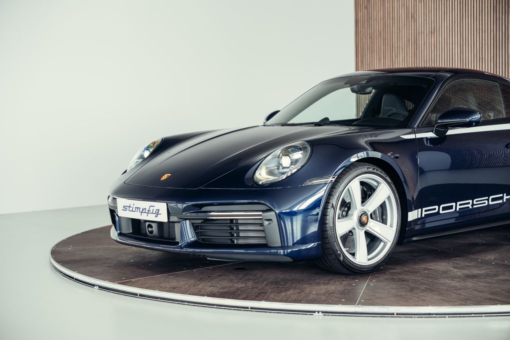 Porsche 992 2025