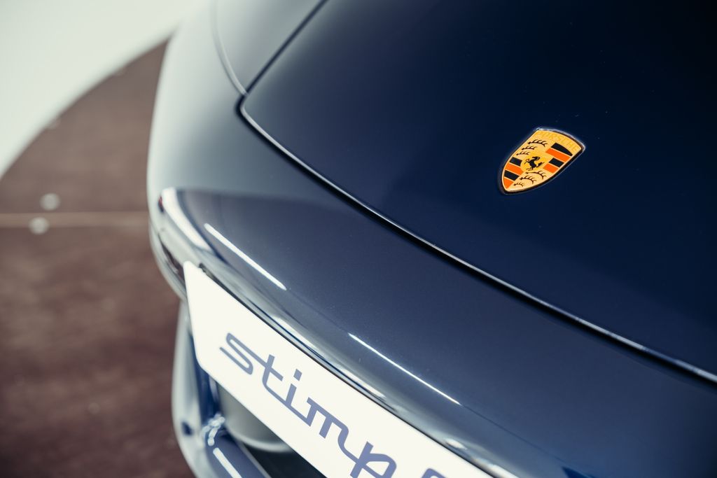 Porsche 992 2025