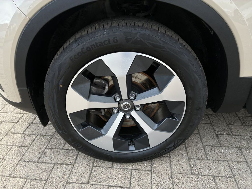Volvo XC40 2024