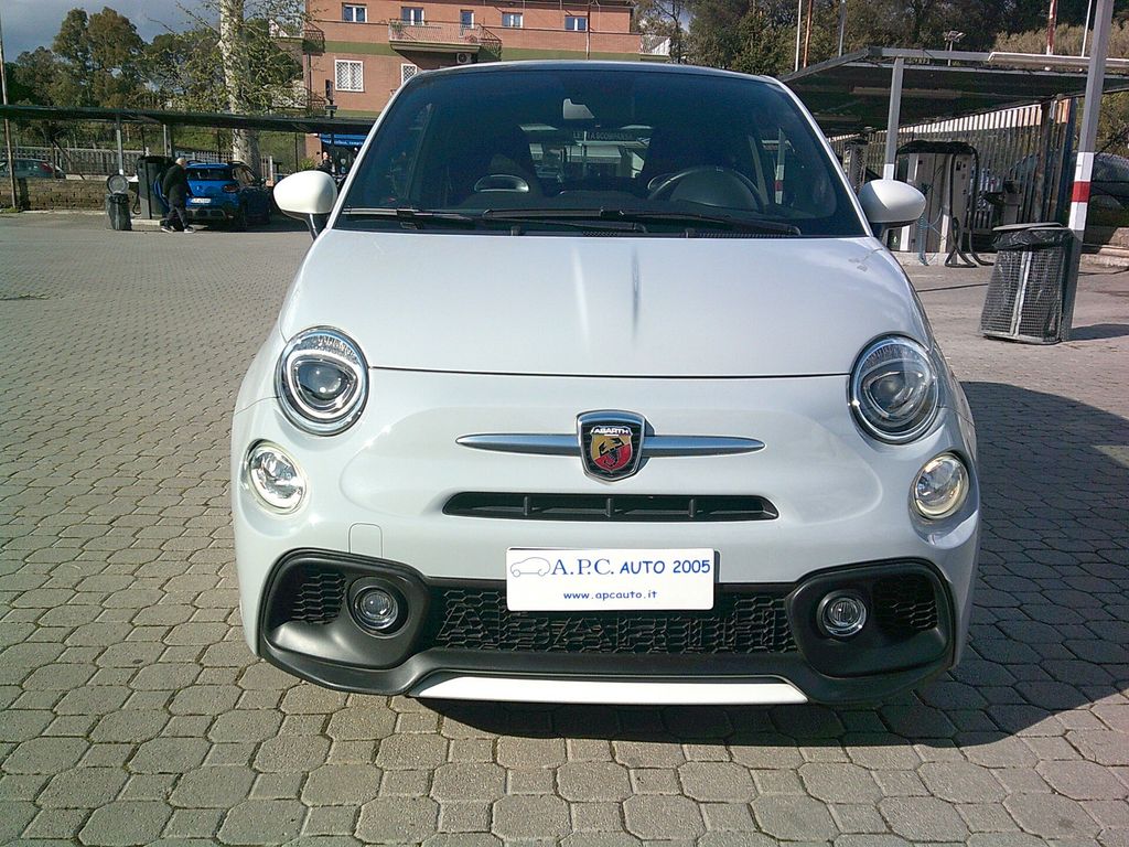 Abarth 595 2021