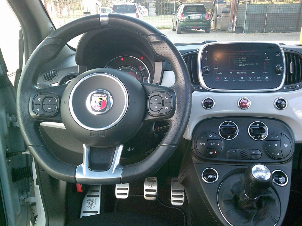 Abarth 595 2021