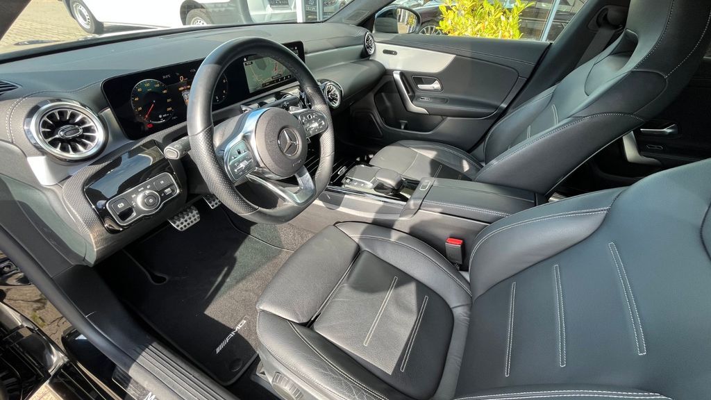 Mercedes-Benz CLA 220 2023