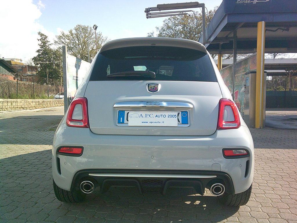 Abarth 595 2021