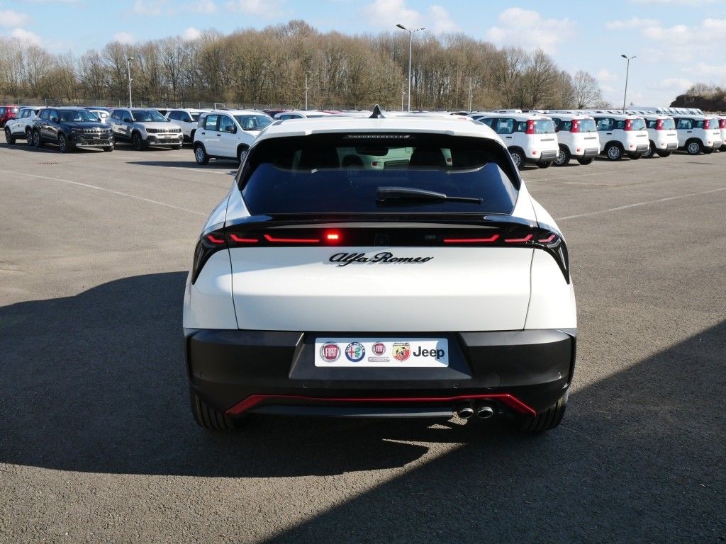 Alfa Romeo Junior 2025