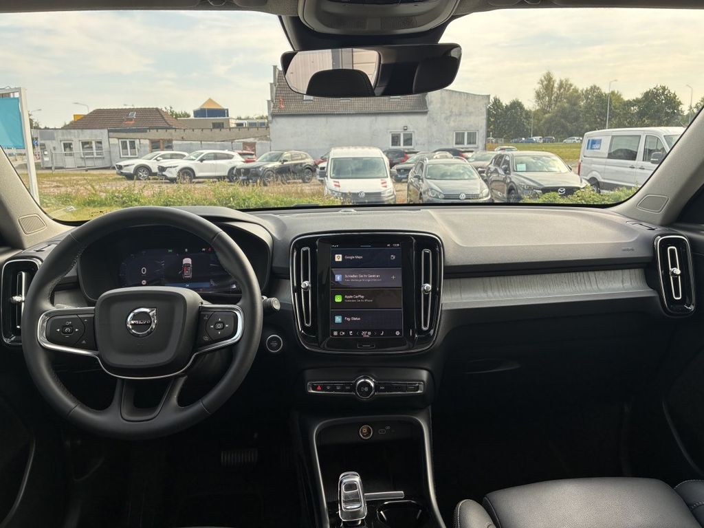Volvo XC40 2024