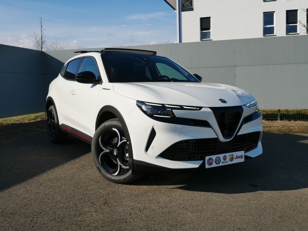 Alfa Romeo Junior 2025