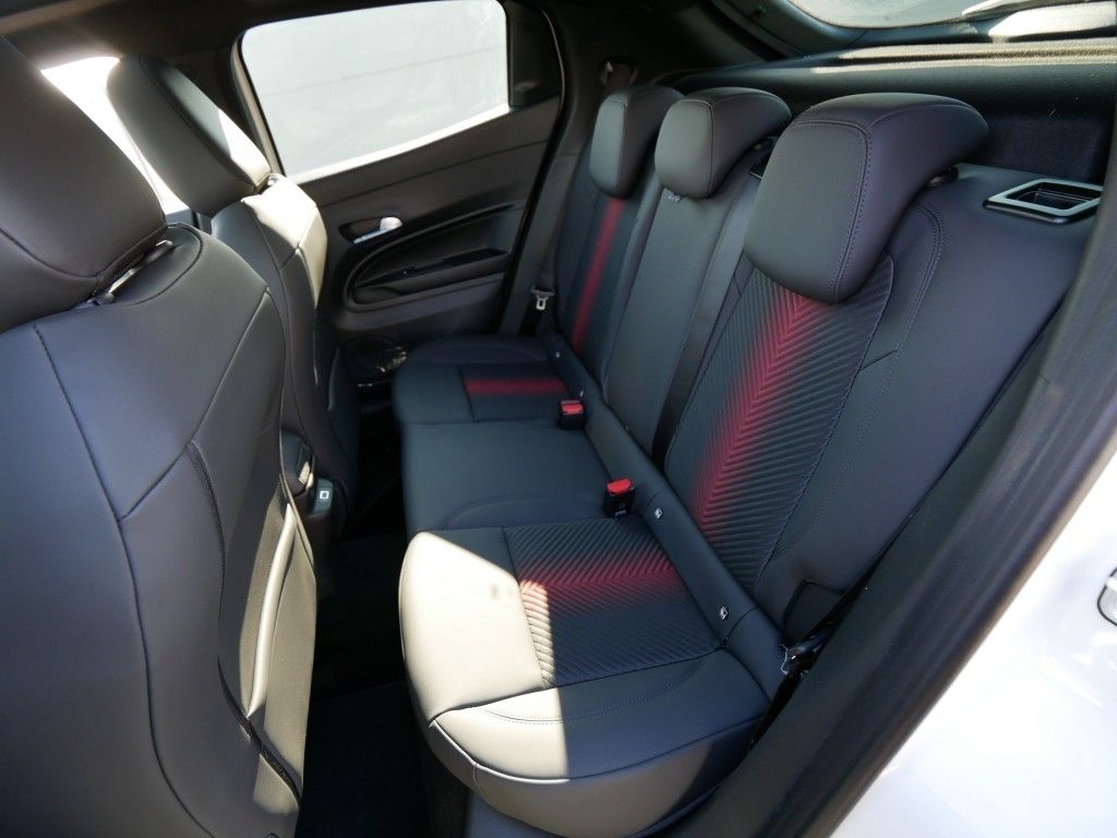 Alfa Romeo Junior 2025