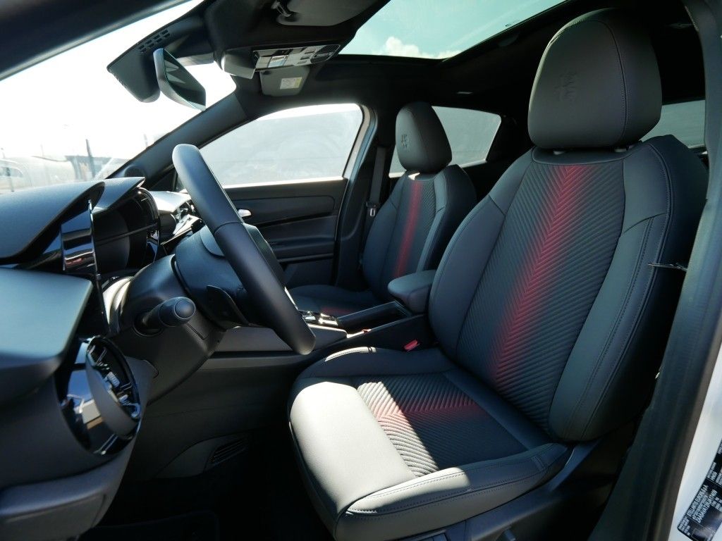 Alfa Romeo Junior 2025