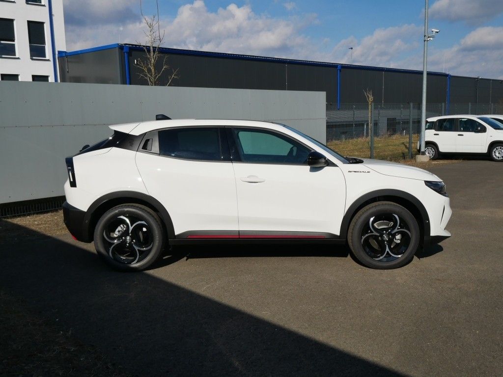 Alfa Romeo Junior 2025