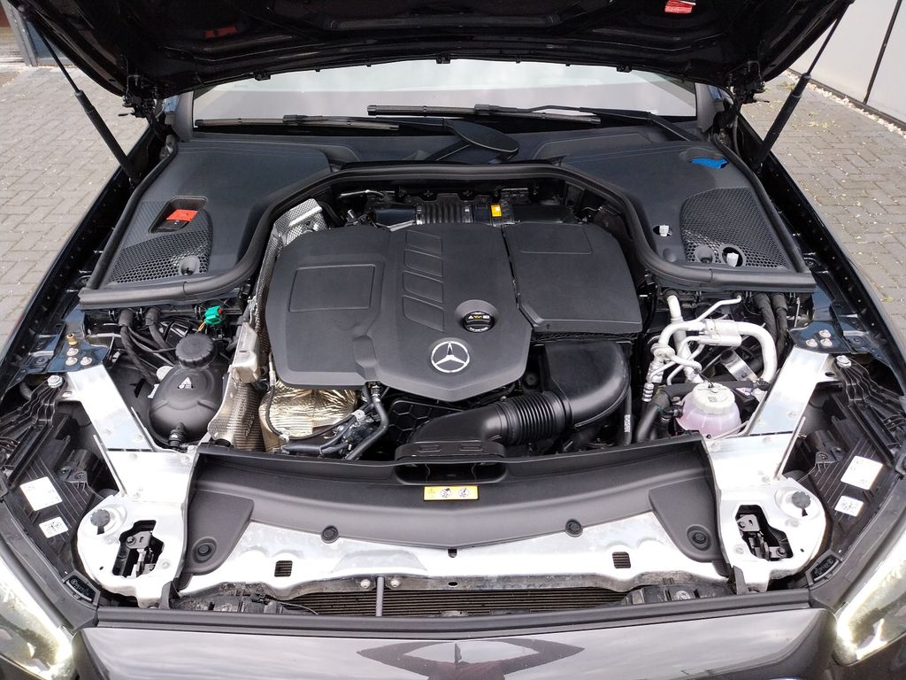 Mercedes-Benz E 300 2022