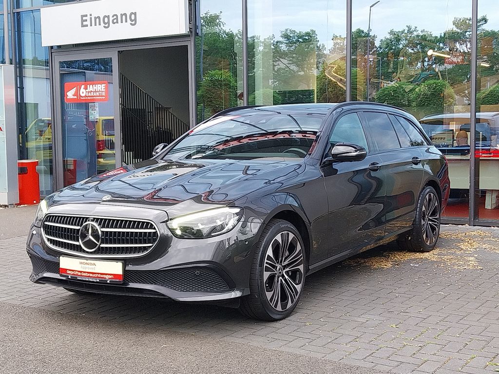 Mercedes-Benz E 300 2022
