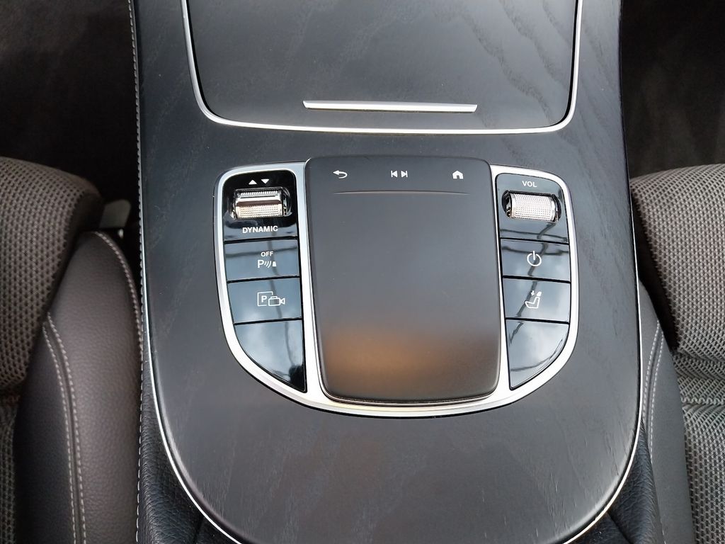 Mercedes-Benz E 300 2022