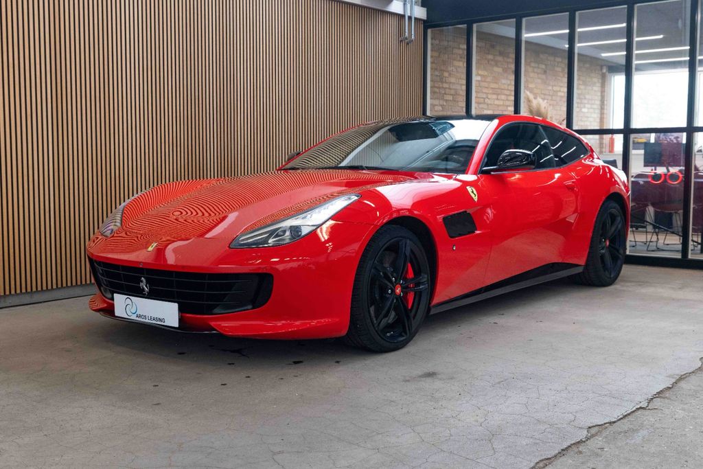 Ferrari GTC4Lusso 2016
