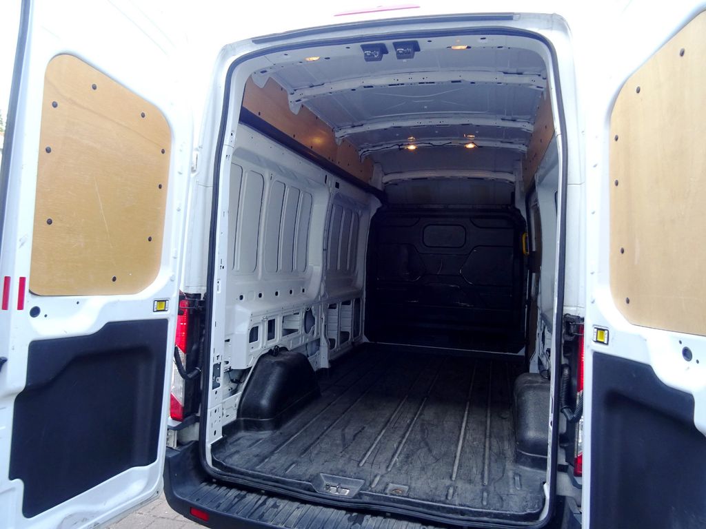 Ford Transit 2016