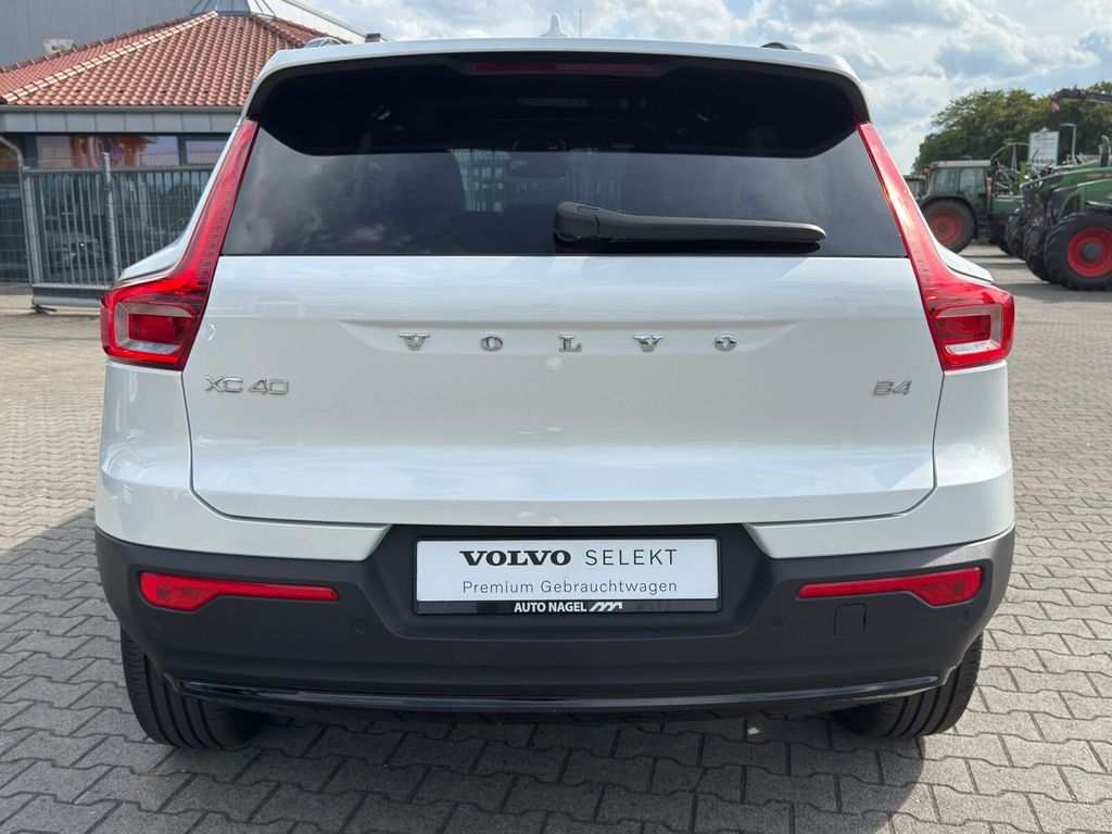 Volvo XC40 2024