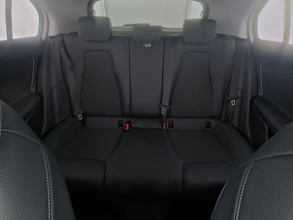 Mercedes-Benz A 220 2022