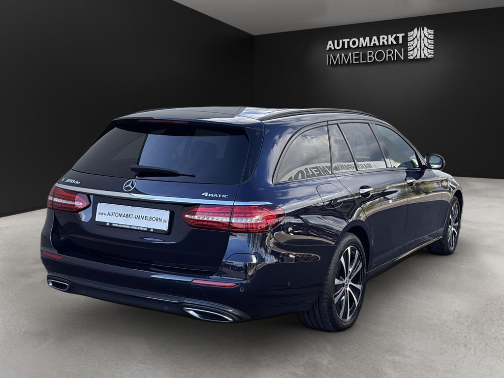 Mercedes-Benz E 300 2022