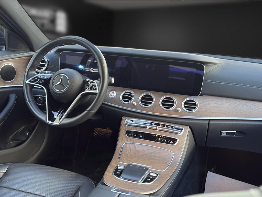 Mercedes-Benz E 300 2022