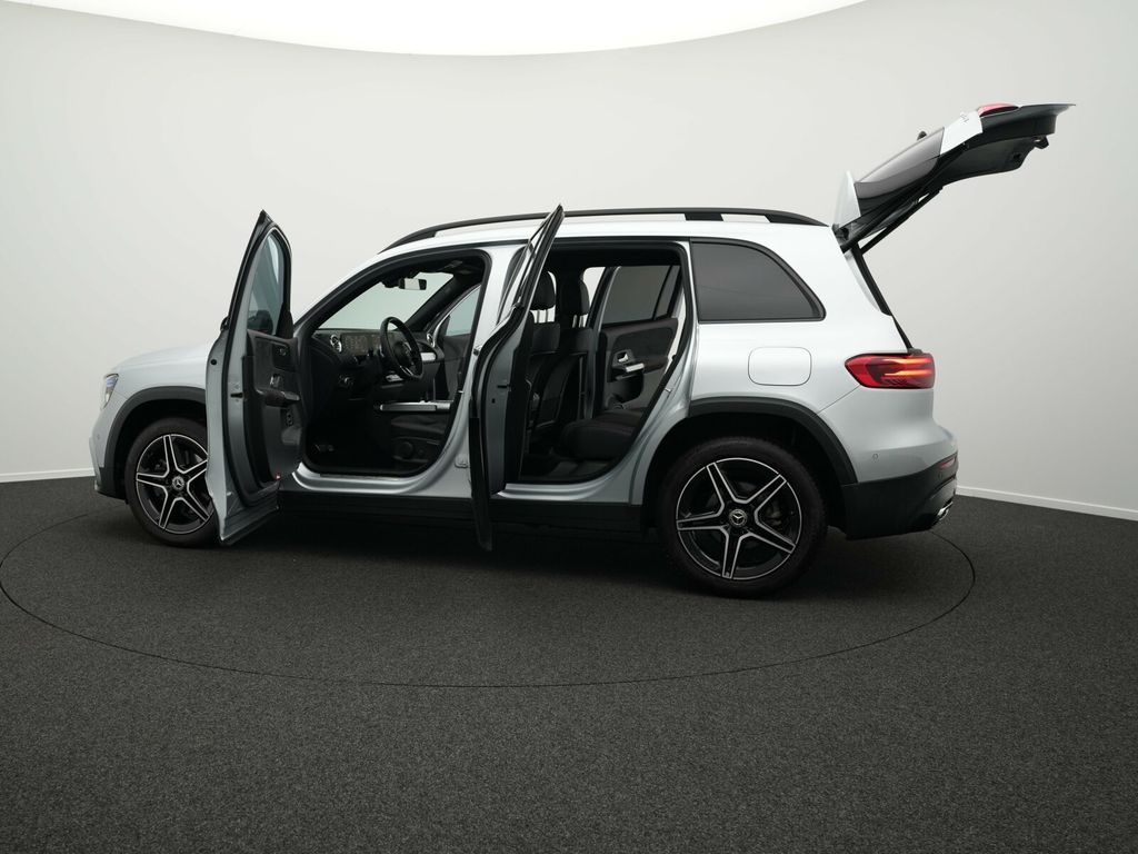 Mercedes-Benz GLB 200 2024