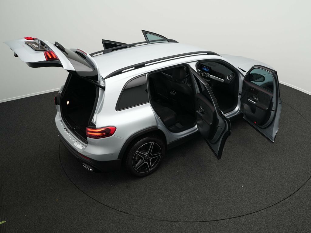 Mercedes-Benz GLB 200 2024