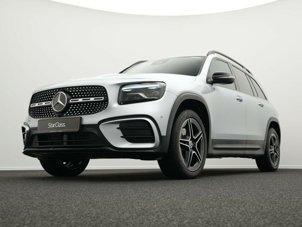 Mercedes-Benz GLB 200 2024