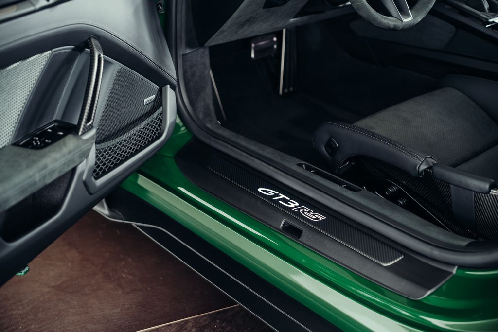 Porsche 992 2024