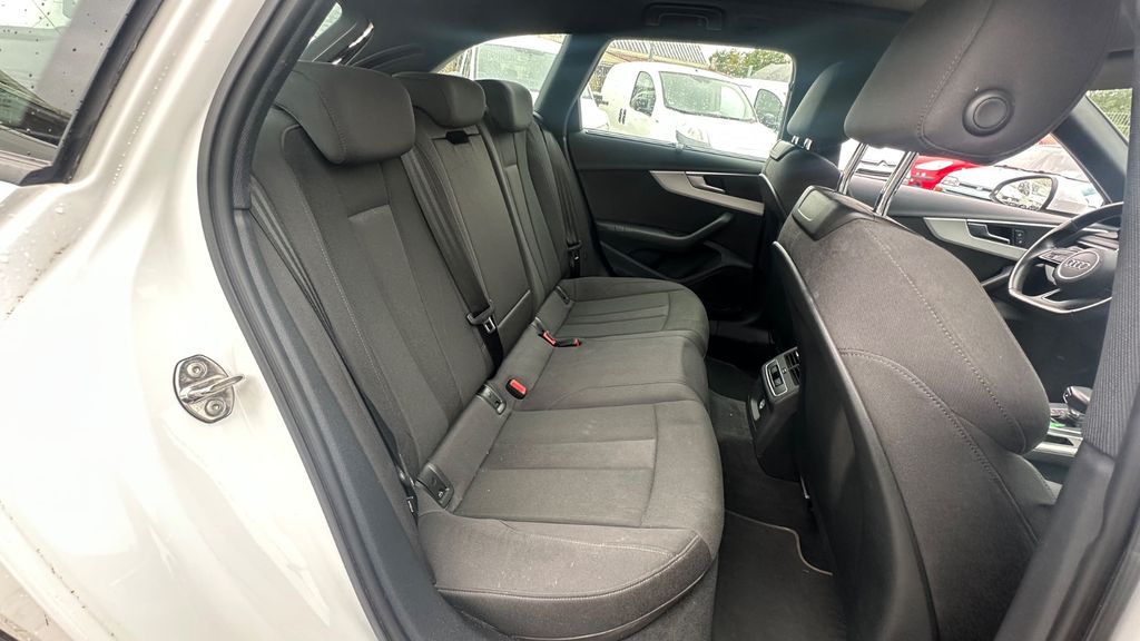 Audi A4 2022