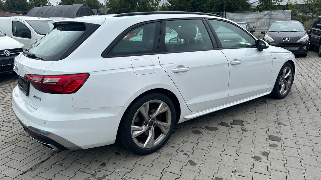 Audi A4 2022