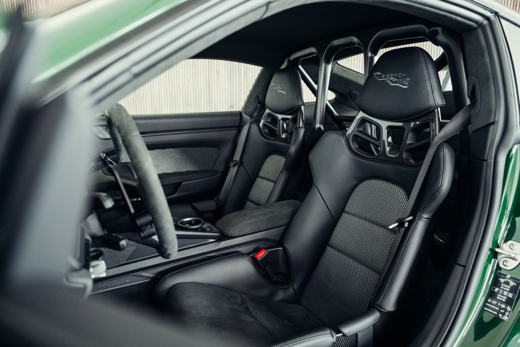 Porsche 992 2024