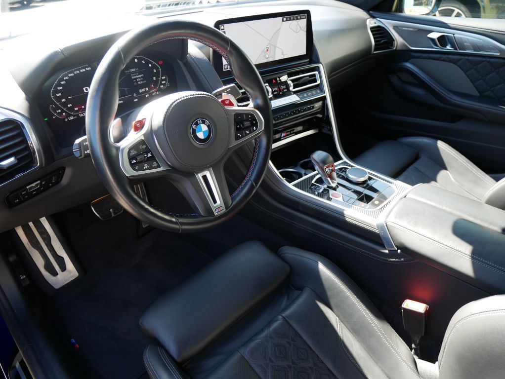 BMW M8 2022