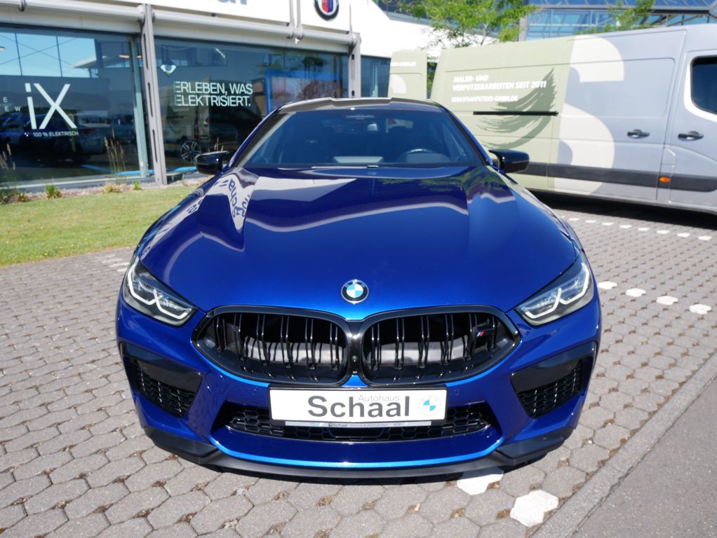 BMW M8 2022