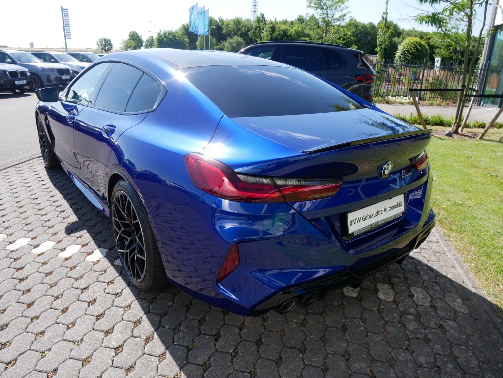 BMW M8 2022