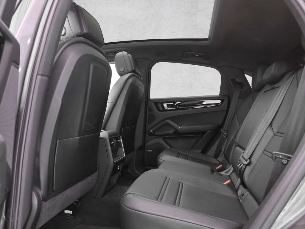 Porsche Cayenne 2022